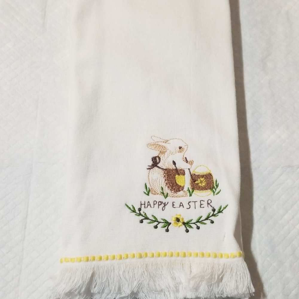 NWT Happy Easter kitchen towels oversized